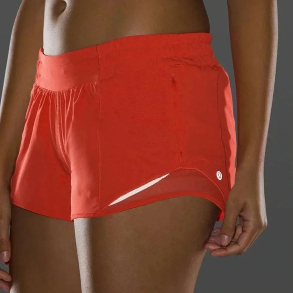 lululemon athletica Pants - Lululemon Hotty Hot Low-Rise Short 2.5"